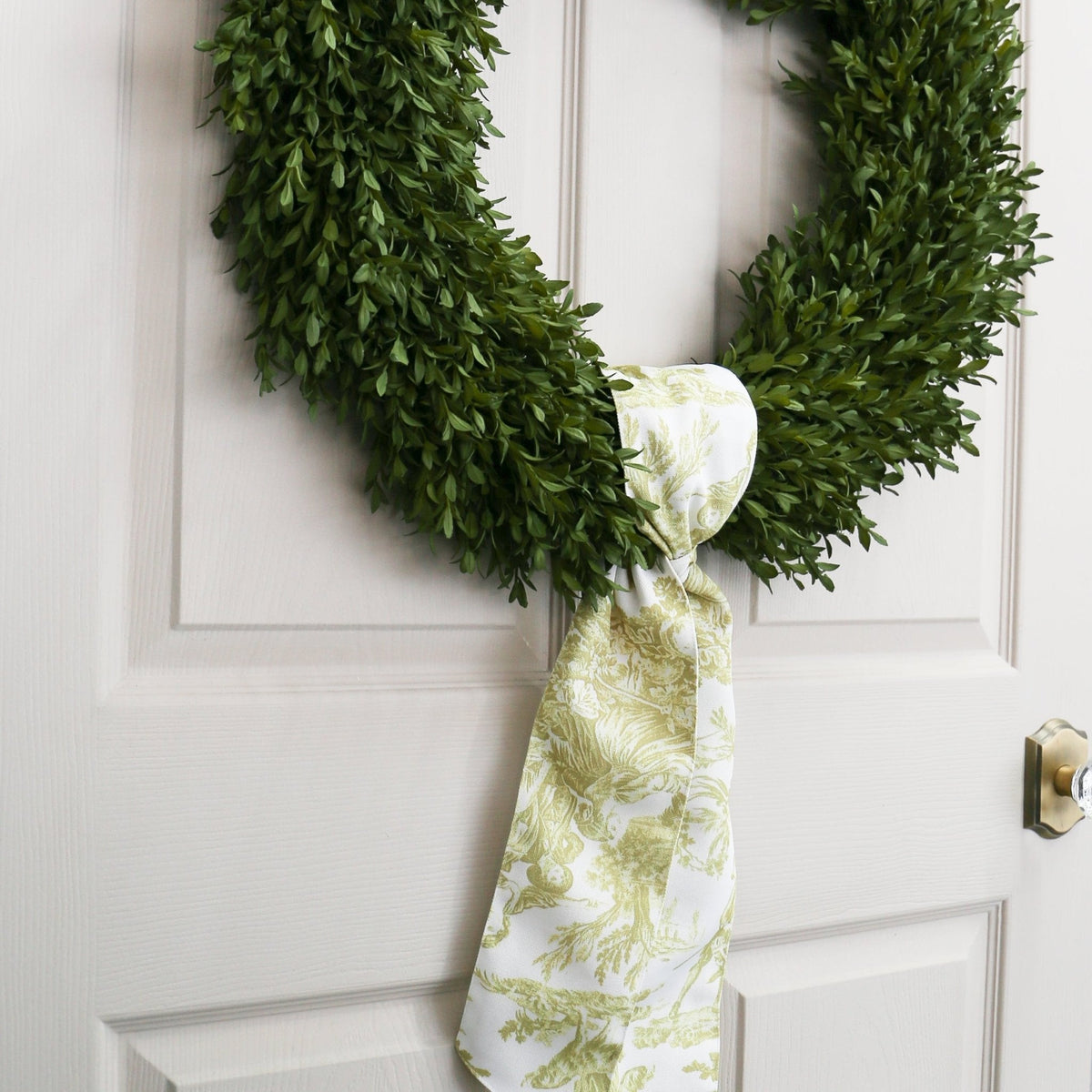 Canvas Chartreuse & White Toile Wreath Sash