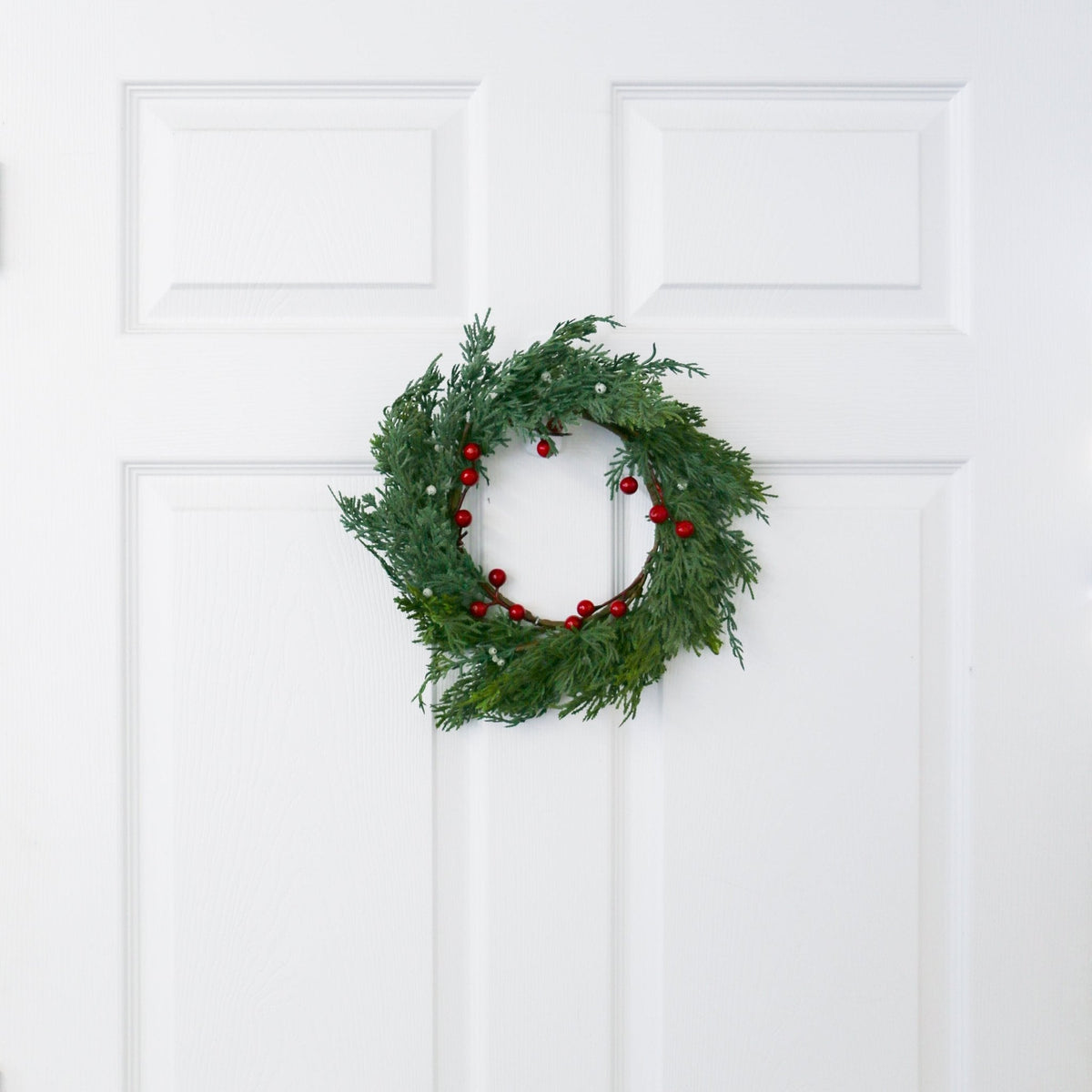 Cedar Wreath with Berries | 11.4-inch