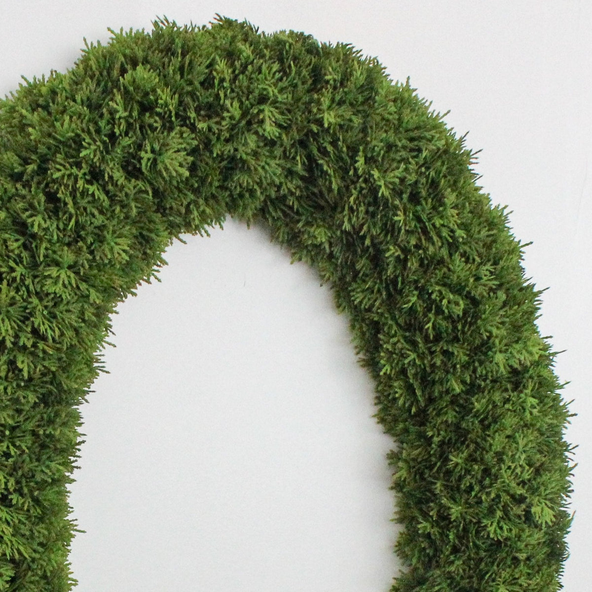 Oval Faux Cedar Wreath | 30.5-inch